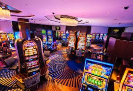 Fa Cai Shen Deluxe bonus round featuring free spins and multiplier progression